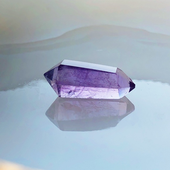 Genuine amethyst quartz Crystal - Picture 1 of 5